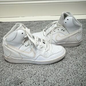 Nike Air Force 1 Women’s high top sneaker- size 6.5